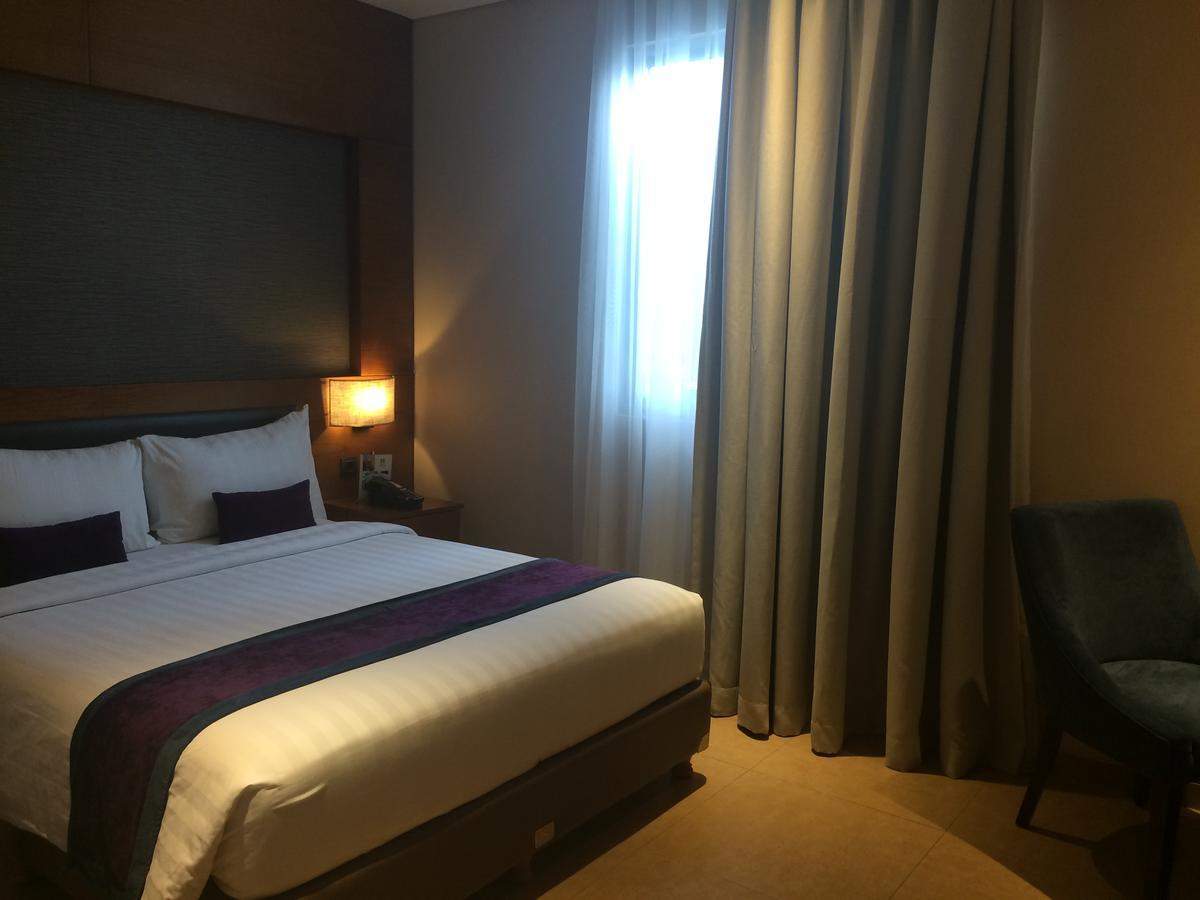 Sotis Residence Pejompongan Jakarta Luaran gambar