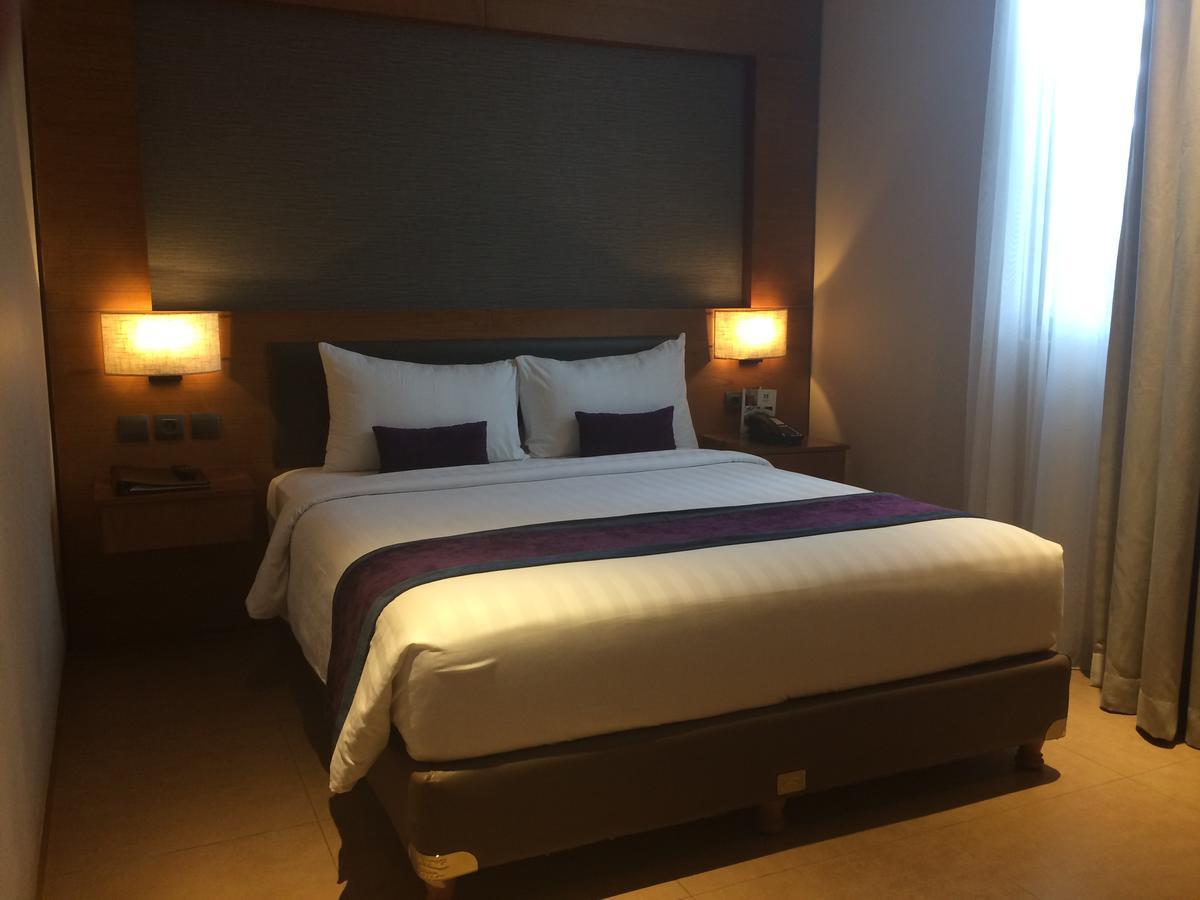 Sotis Residence Pejompongan Jakarta Luaran gambar